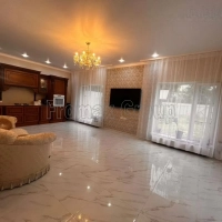 Дом 146 м² на участке 6,5 сот.